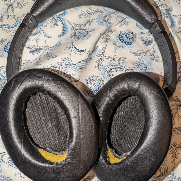 Bose Quiet Comfort 15 - Picture 2 of 2